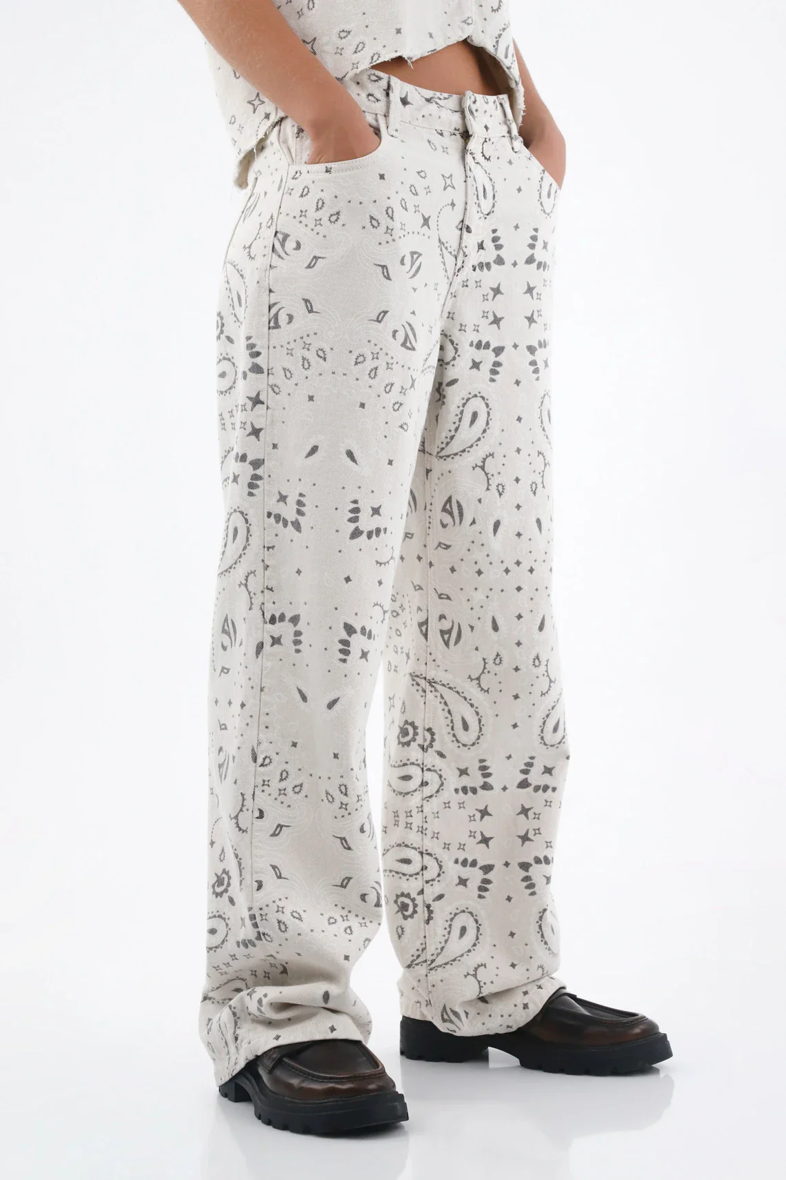 Women’s Wide Leg Crudo Cotton Pants with Bandana Print - Image 2